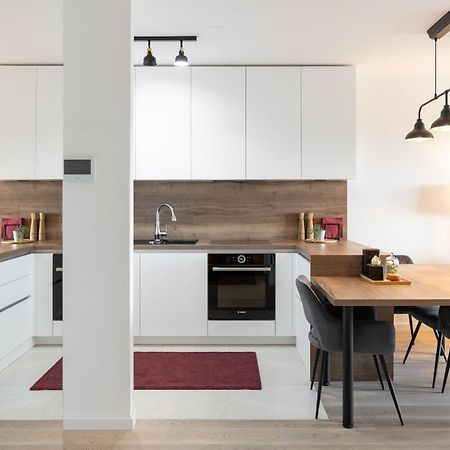 Stylish 2Bdr Apartment- Free Garage Zagreb Exteriör bild