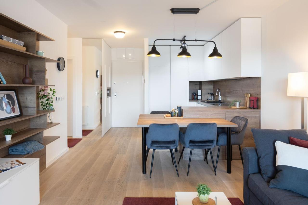Stylish 2Bdr Apartment- Free Garage Zagreb Exteriör bild